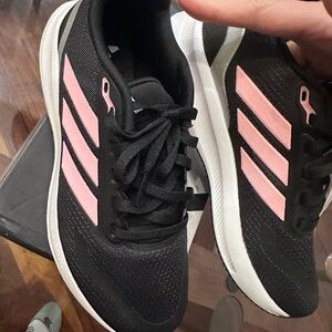 NEW Adidas kids girls Run Falcon sneakers 4.5